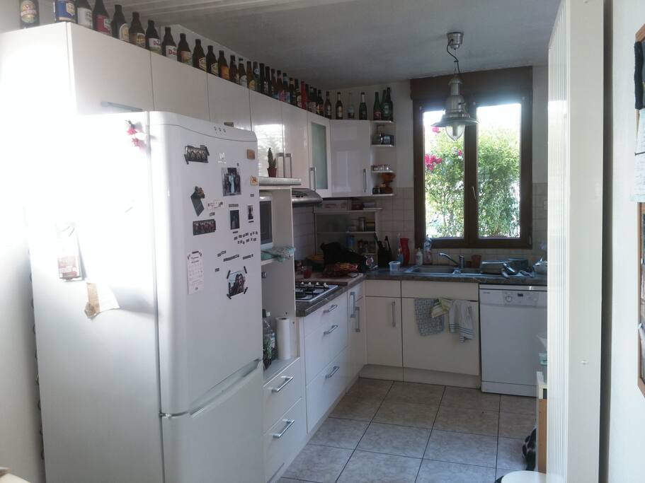 Cuisine très bien équipée