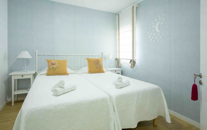 Მეორე ორი საძინებელი, ორი საწოლი 90 × 2 მ