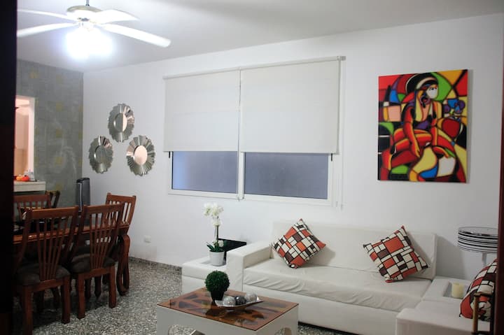 Beautiful Apartment Near The Malecon - La Habana