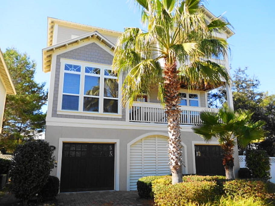 Upscale - Gated Neighborhood