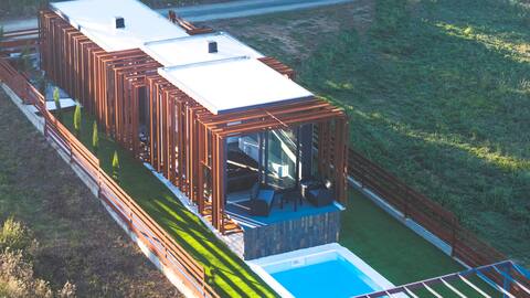 Corten House & Pool