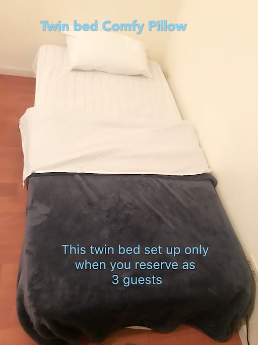 This twin bed will set up only when you reserved as 3 guests ❤️