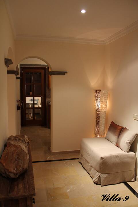 Airbnb con mejor rendimiento: Playa Blanca-Nice villa with heated pool 28 °C. en Yaiza