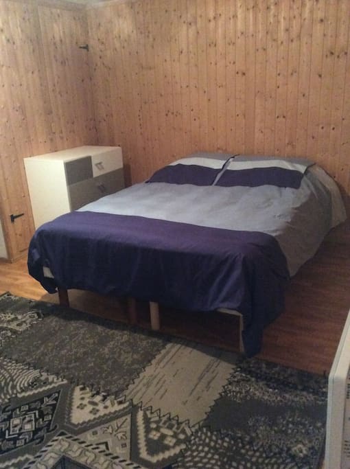 Chambre à coucher 2