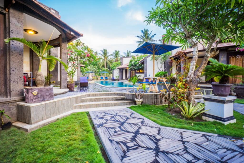 Welcome in Pondok Frangipani