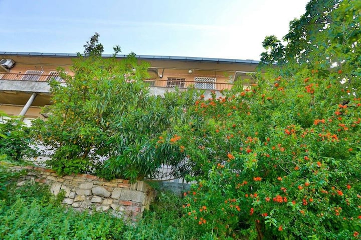 Sunny Apartment With Private Parking - Split