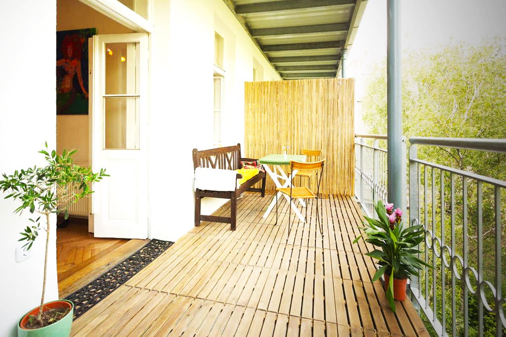 Chill out on your private, calm Terrasse!