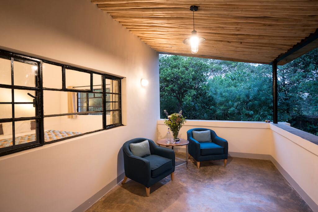 outdoor veranda - private