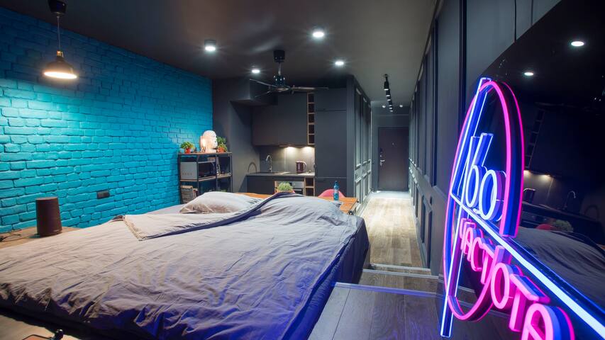 46 ЭТАЖ - ЧЁРНАЯ СТУДИЯ [37м²]