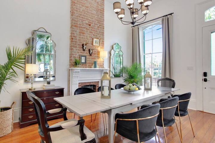 Historic Luxury Retreat gallery image 5