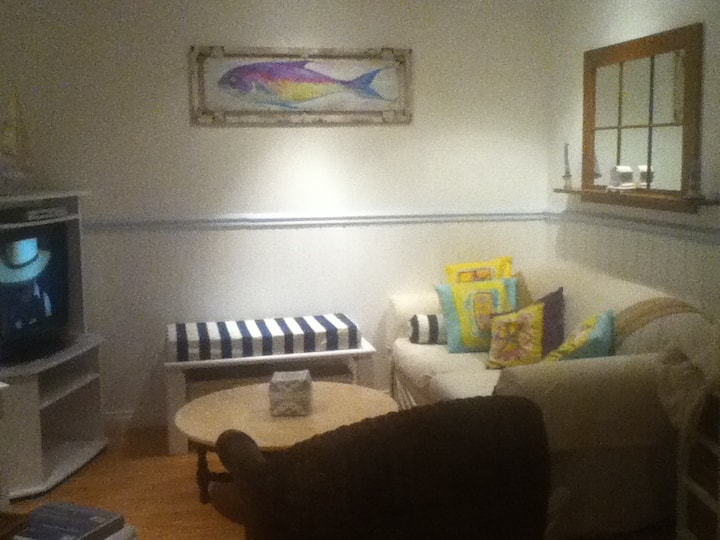 The  Lake House Cottage - Gold Coast