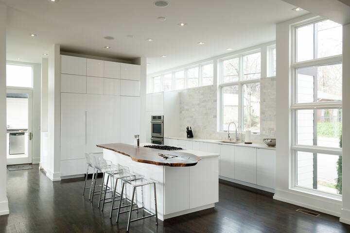 Belmont 12th South DREAM HOUSE: Top rated home gallery image 2