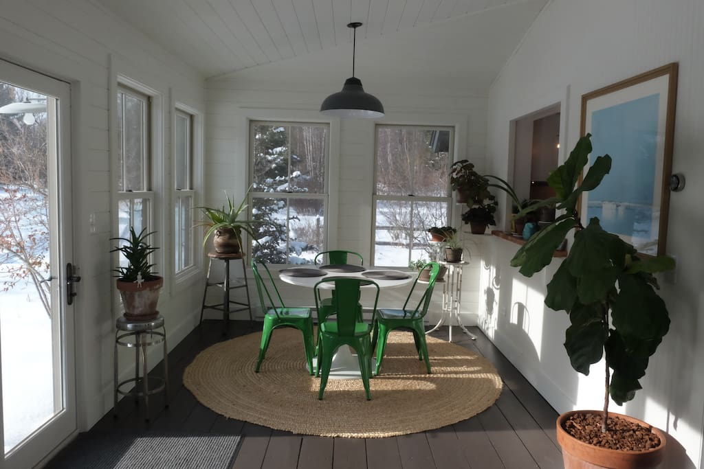 Sun porch dining area