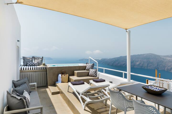 360° Caldera view Villa with hot tub & sea view gallery image 3