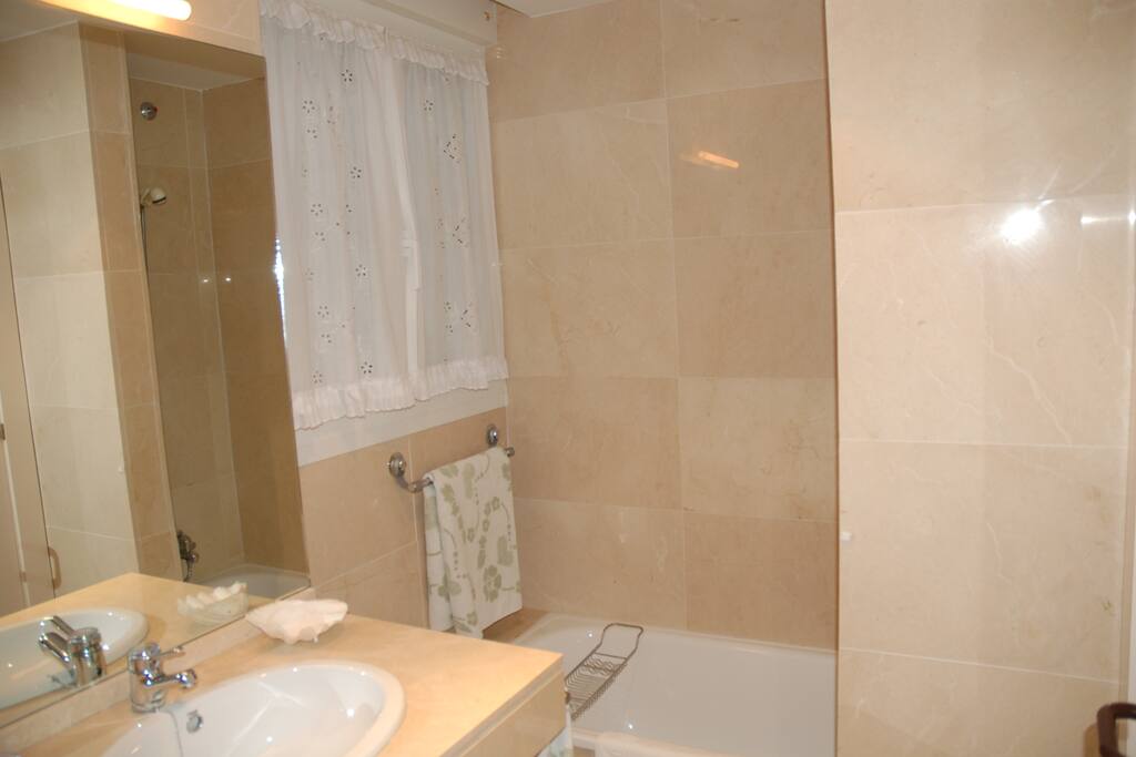 Baño dormitorio 2