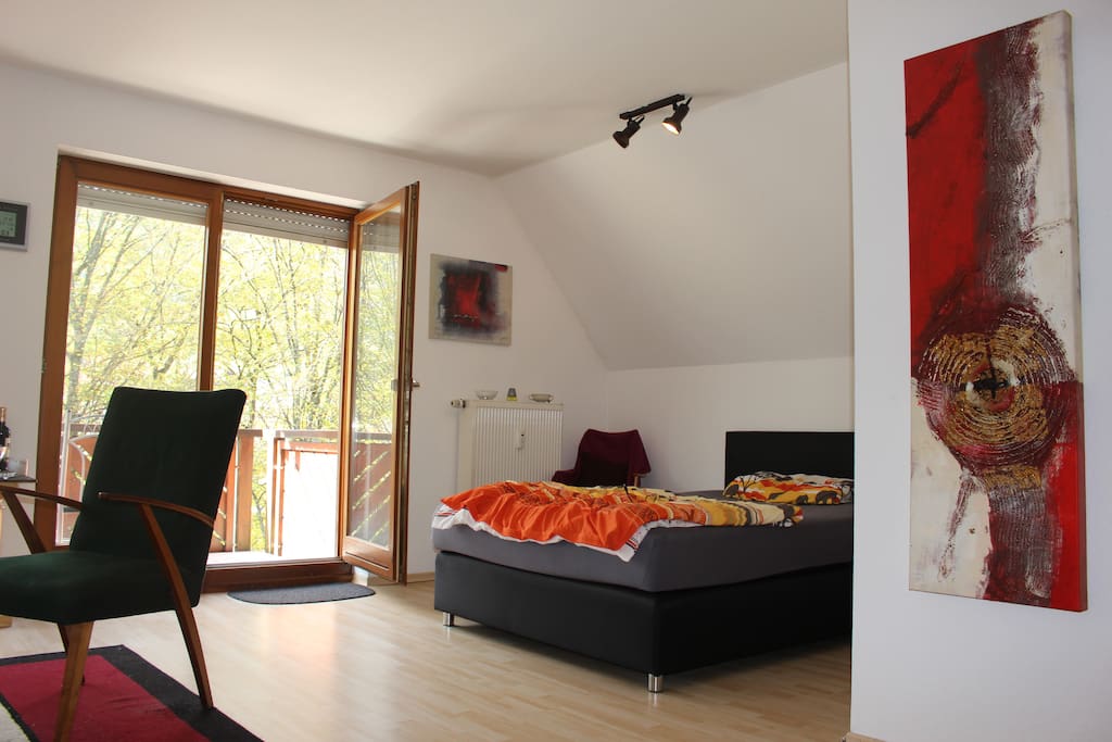 Gemütliches Boxspringbett 140x200 für 2 Personen ausreichend