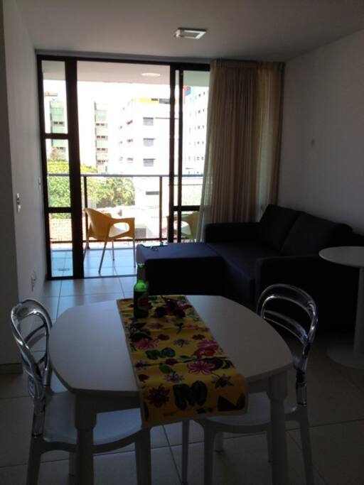 mesa de jantar e sofa
