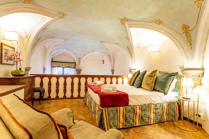 Romantic Uffizi New Apartment +Garage