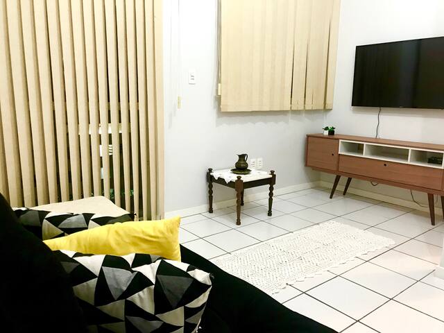 ADORÁVEL apto na praia completo