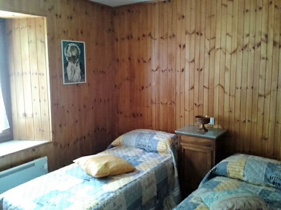 Your Twin Bedroom