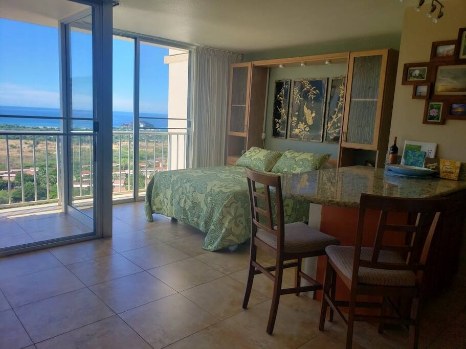 Newly Renovated With Ocean View Apartments for Rent in Waianae