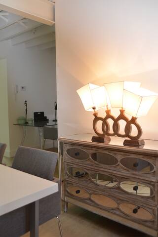 Antwerp old town triplex apartment gallery image 5