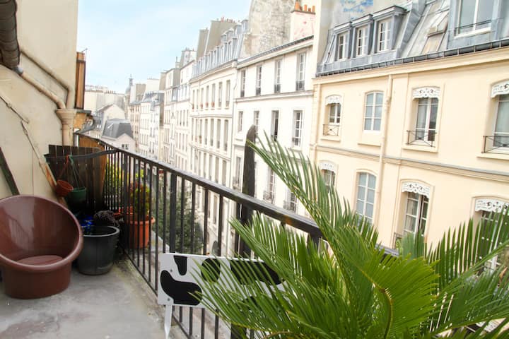 Full apartment with terrace, Paris center, Marais