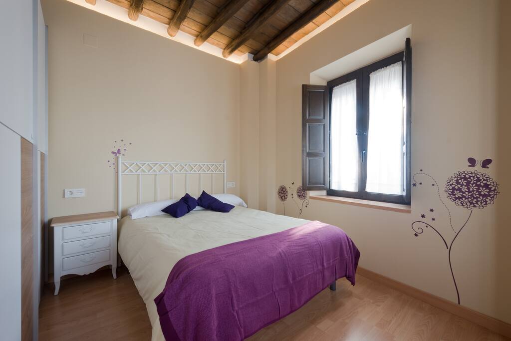 Bedroom / Habitación