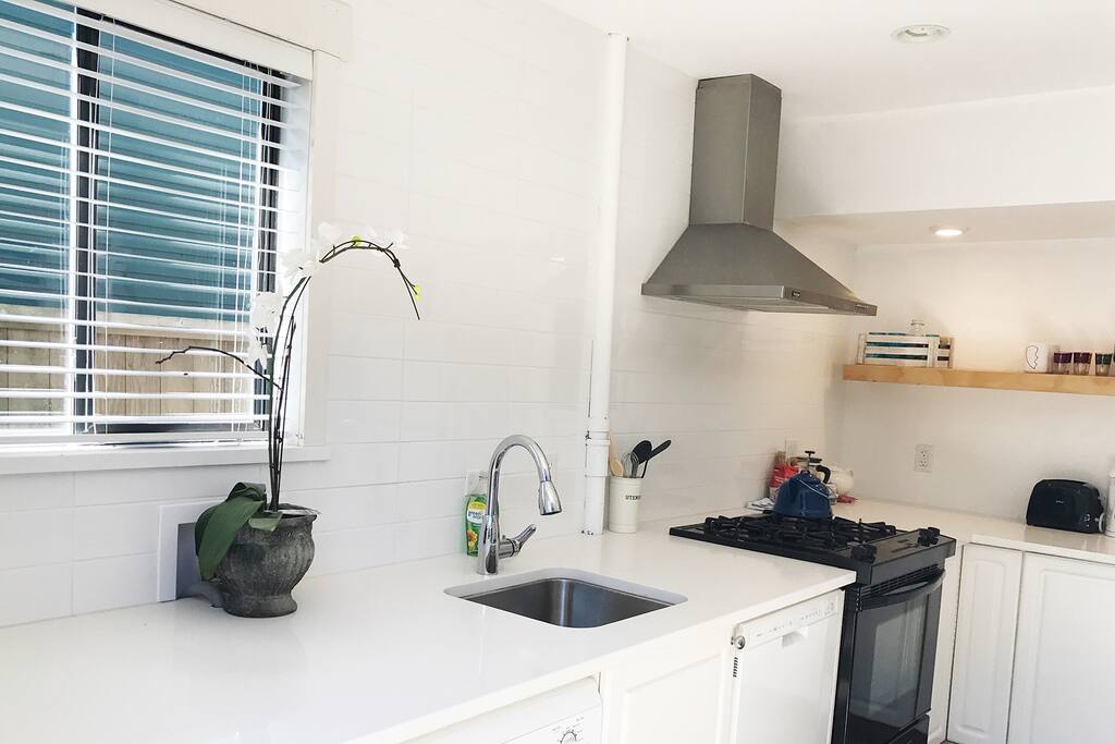 Private laundry, gas range and dishwasher are some of the featured amenities.