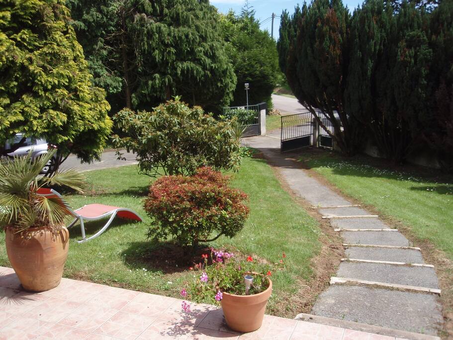 Vue sur l'entrée piétonne
