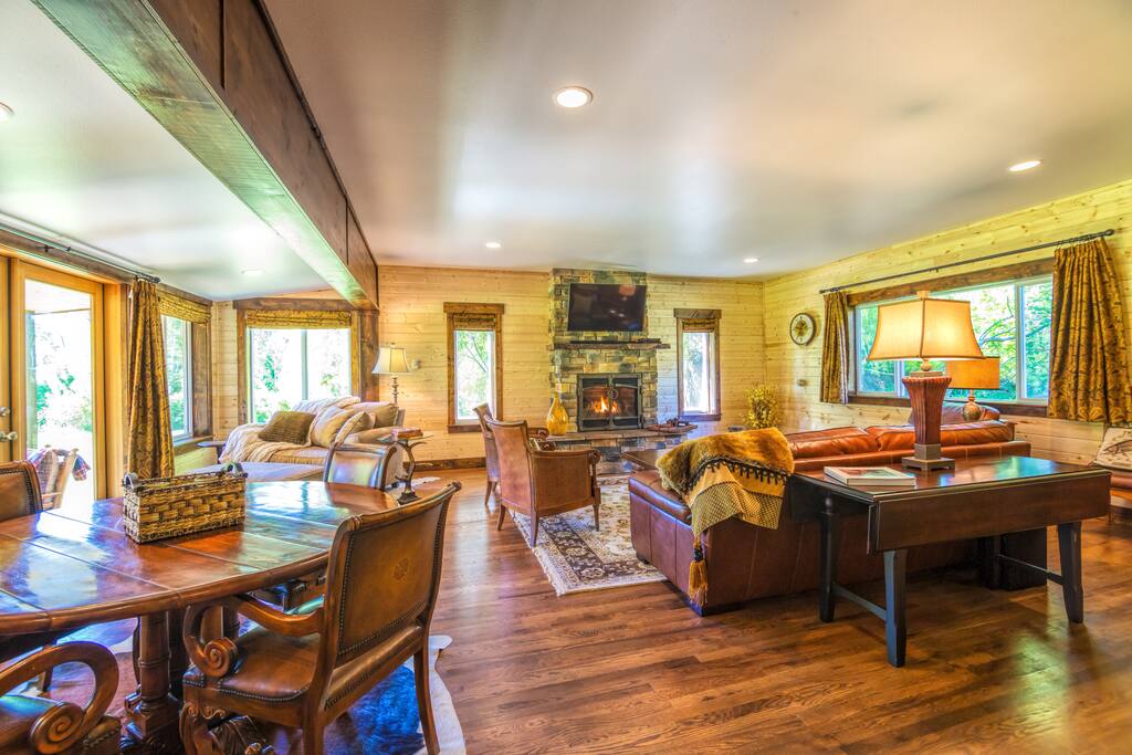 Top 100 Airbnb Rentals 2017 in Ellensburg, Washington