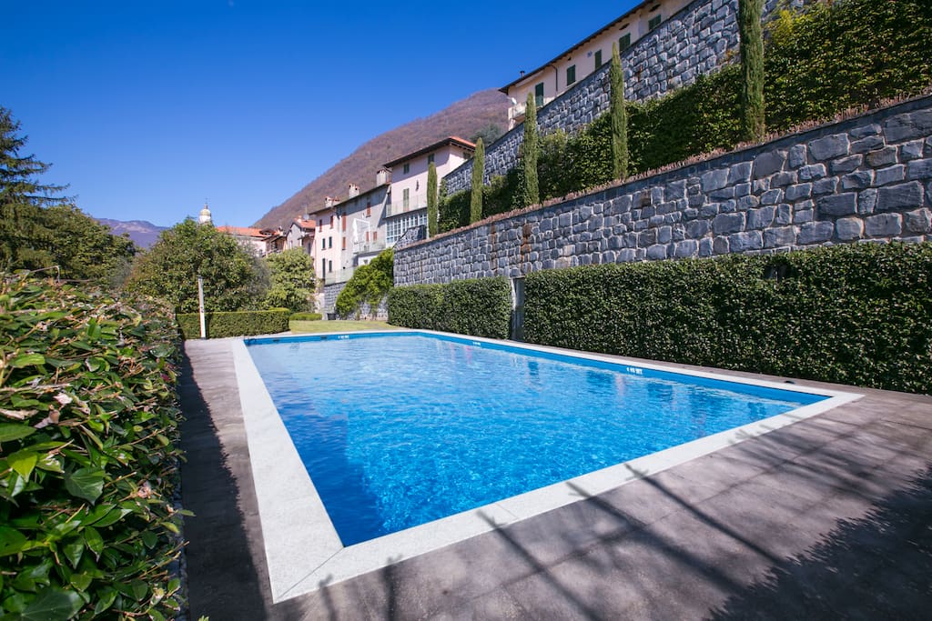 Residential pool (12 apartments)