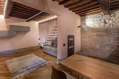 Top Airbnb: Luxury Apartment Suite Gubbio b&b a Gubbio