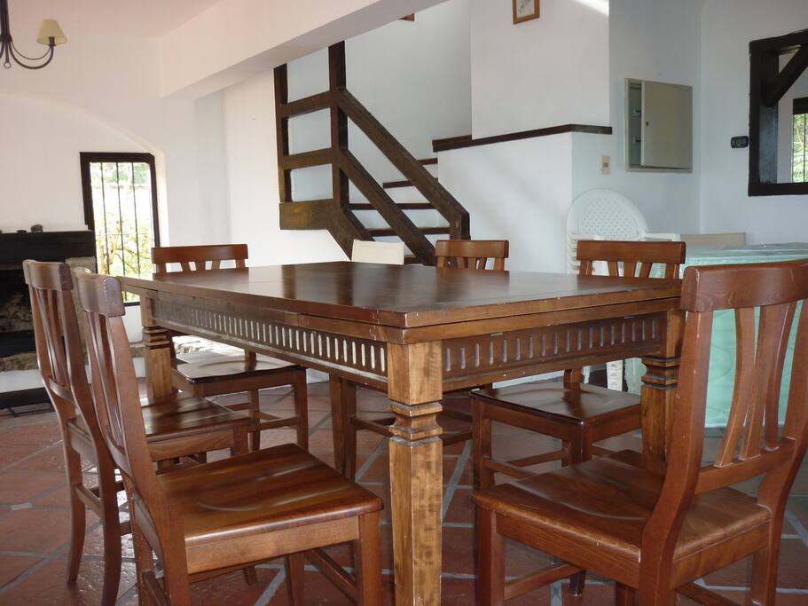 Amplio living comedor