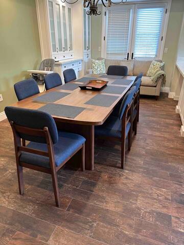 Luxurious Family-Friendly Getaway gallery image 5