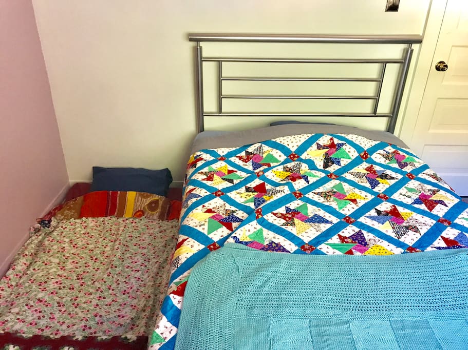 Floor bed & full size bed
