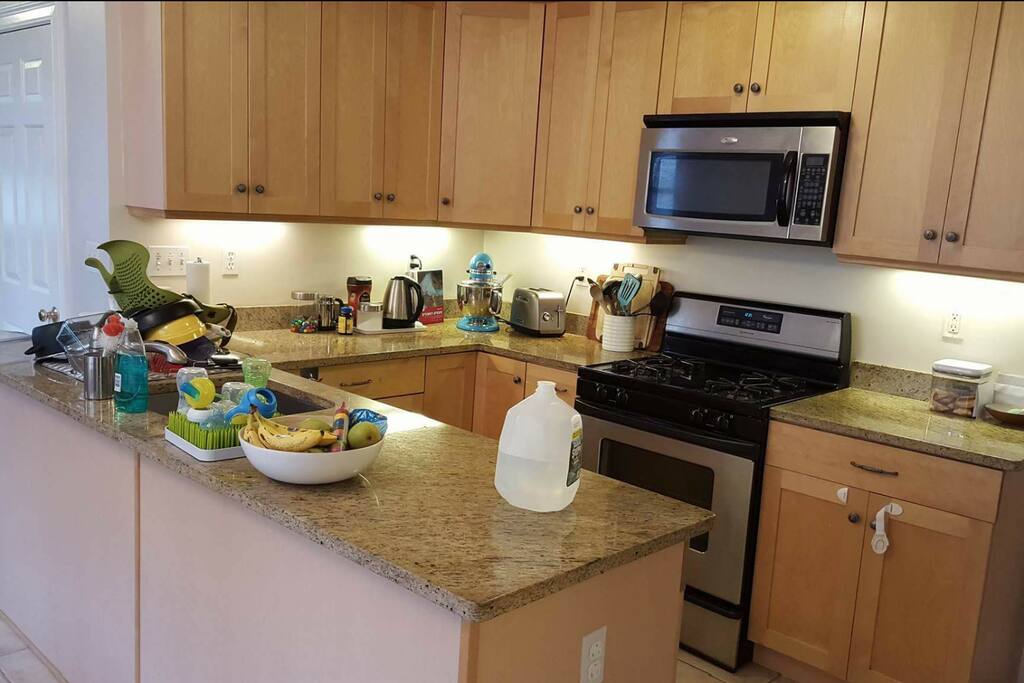 Fully equipped kitchen