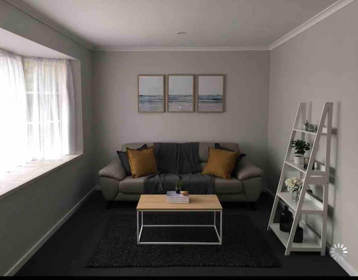 Spacious Gisborne Family Retreat Yard, Wi-fi - Macedon