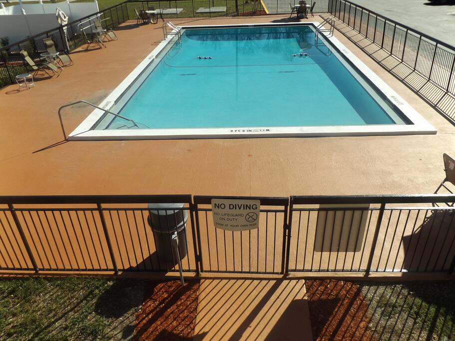 Large Outdoor Pool