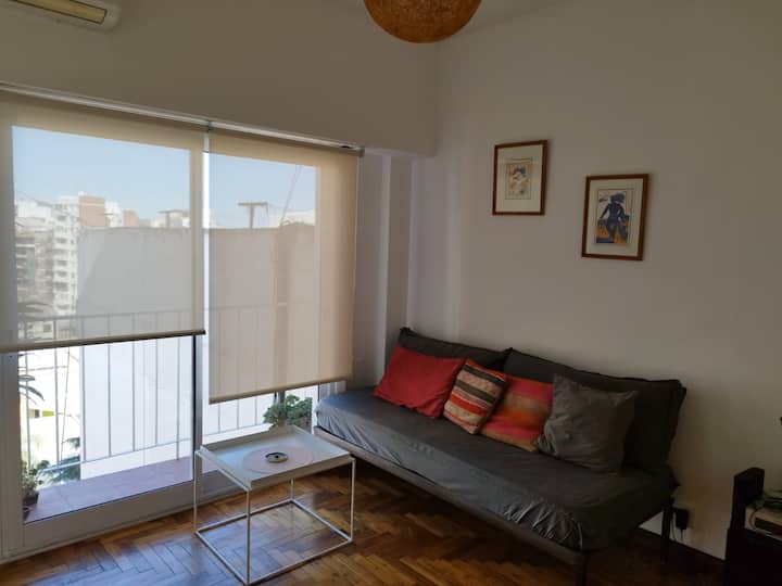 Apartamento de dois ambientes com varanda em Palermo