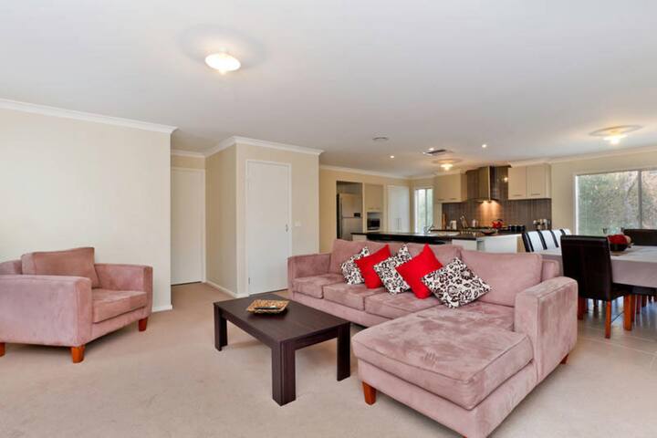 Large family getaway gallery image 4