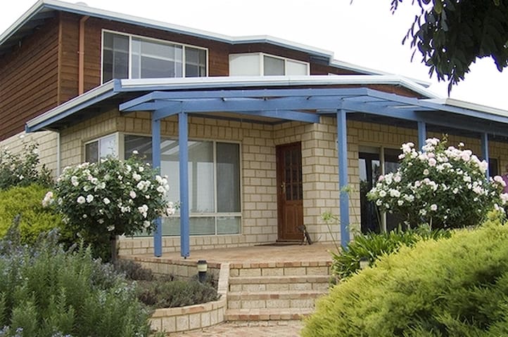 Kojonup's Premiere Bed & Breakfast!