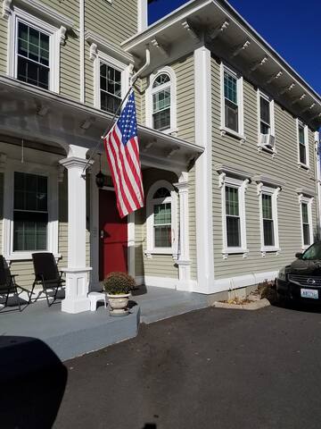 Nice and Cozy Home in North Providence