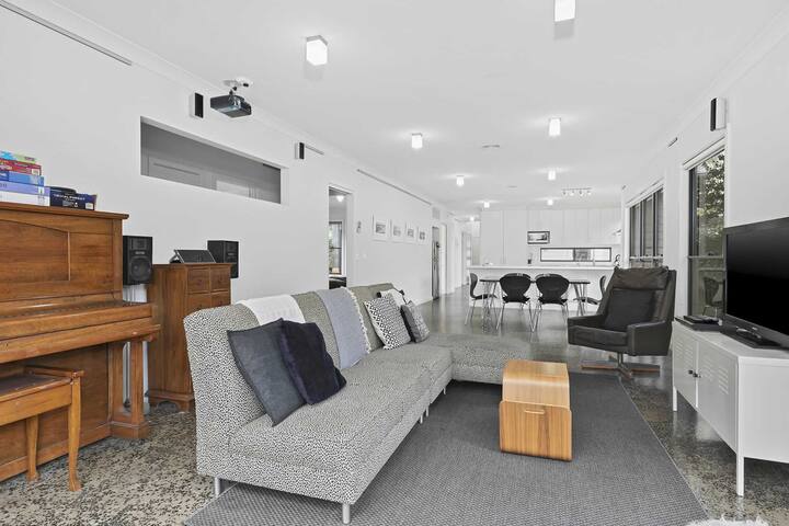 Ocean House gallery image 3