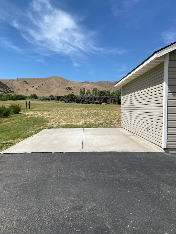 RV or Tent in the Blackrock Area. Campsites for Rent in Inkom, Idaho