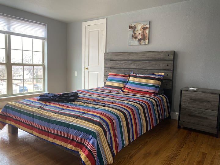 Ft Worth Suite... 100 year old Historic Farmhouse Guest suites for