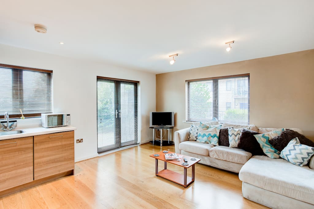 Cute one bedroom apartment - Apartments for Rent in 25+ best ideas about Small Apartment Decorating on Cute one bedroom apartment - Appartamenti in affitto a Cozy Cute One Bedroom - Apartments for Rent in Oakville 1 Bedroom Apartments Gainesville Cute One