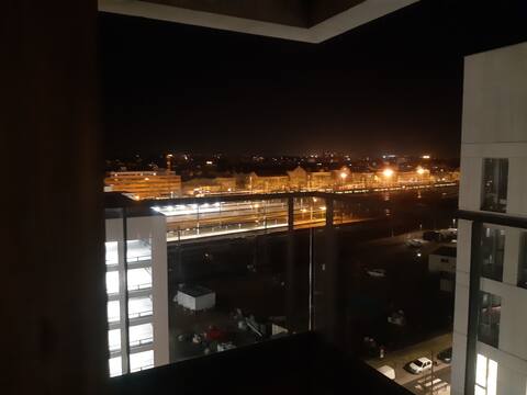 Appartement neuf au pied de la gare SNCF.