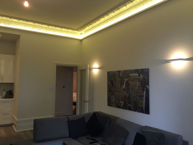 Stunning Flat in Leafy Hampstead