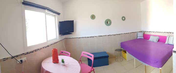 Beautiful bright studio in the center of Netanya close to everything